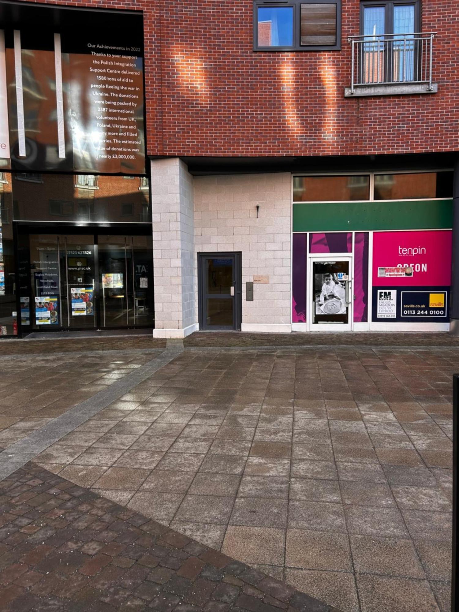 City Centre Apartment. Wrexham Kültér fotó